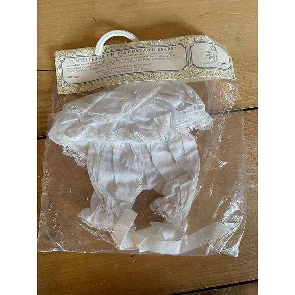 NEW! Vanderbear Wear Bear outfit. Sweet Dreams PJS. Nightwear. White - Picture 2 of 2